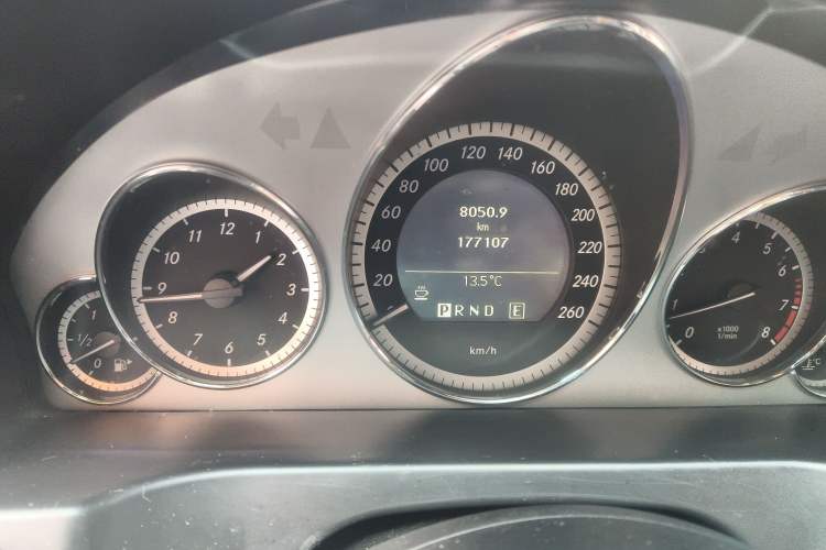 Used Mercedes-Benz E-Class 2010 E 260 CGI Coupe