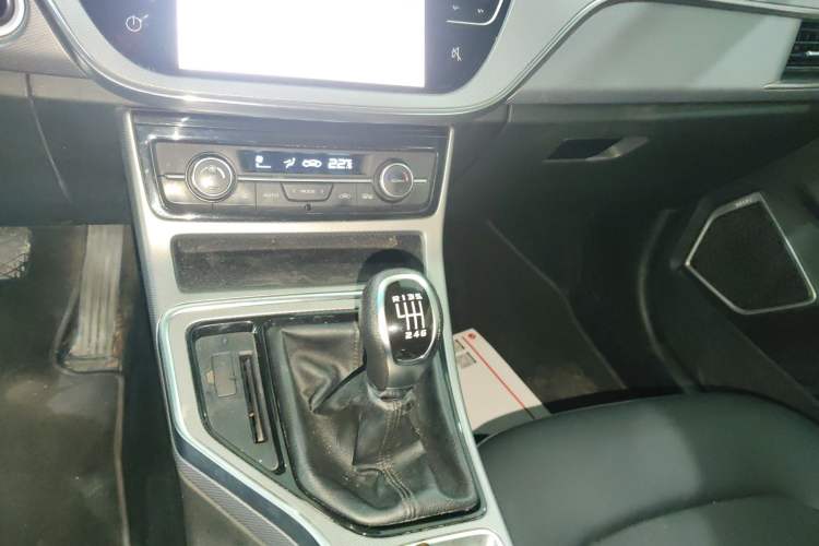 Used Geely Auto Emgrand GL 2018 1.4T Manual Elite Smart Connectivity Version