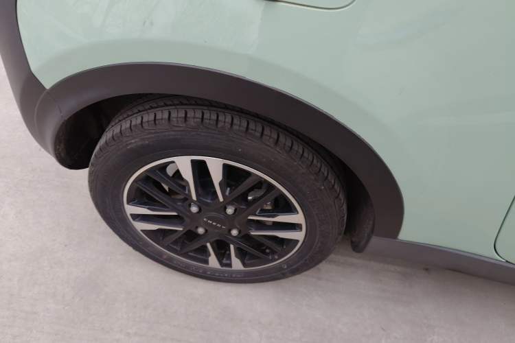 Used Chery Little Ant 2022 Revised Version Sweet Pink Edition Half-Sugar Version Lithium Iron Phosphate 30.7 kWh 30 kW 301 km