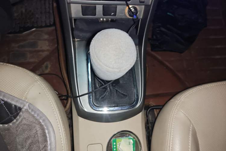 Used Geely Auto Classic Emgrand 2013 Sedan 1.5L Manual Elite Model Gear Lever