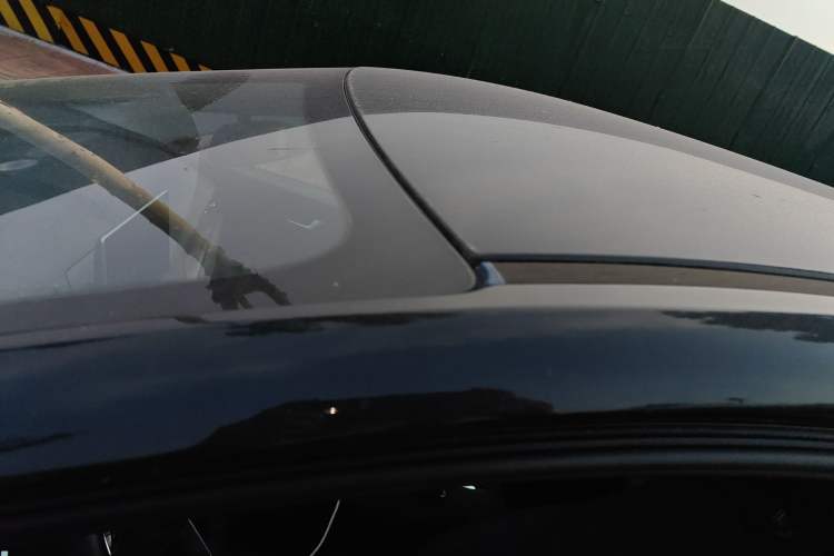 Used Hongqi E-QM5 2022 431 km Charge & Enjoy Edition Roof