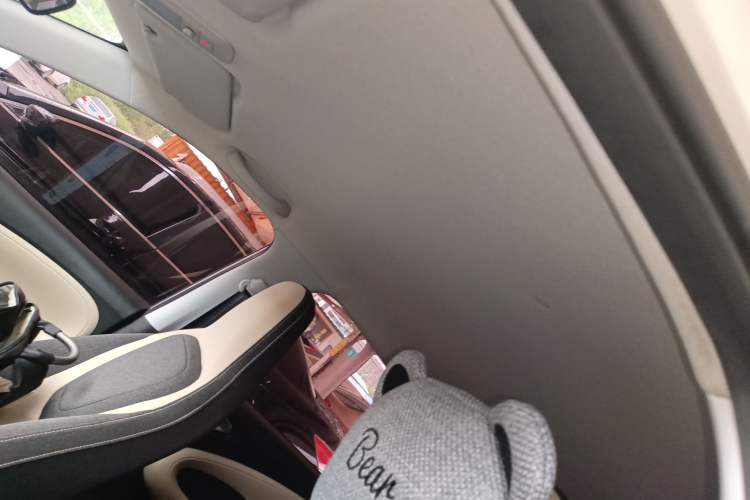 Used Wuling Bingo 2023 203km Light Edition Headliner