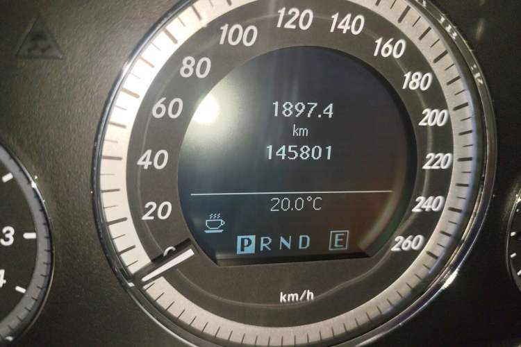 Used Mercedes-Benz E-Class 2010 E 260 L CGI Elegant Model Odometer Close Up