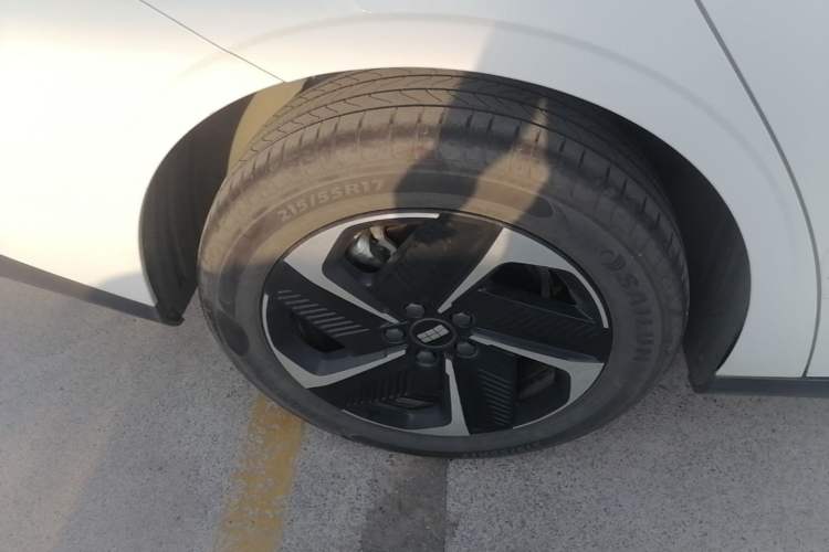 Used Geely Galaxy L6 2025 EM-i 140km Starship Edition
