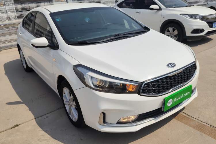 Used Kia K3 2016 1.6L Automatic GL Front Right 45 Deg