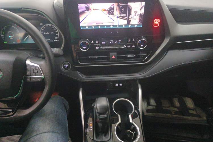 Used Toyota Highlander 2024 2.5L Smart Electric Hybrid Dual-Motor Two-Wheel-Drive Elite Edition 5 Seats Gear Lever