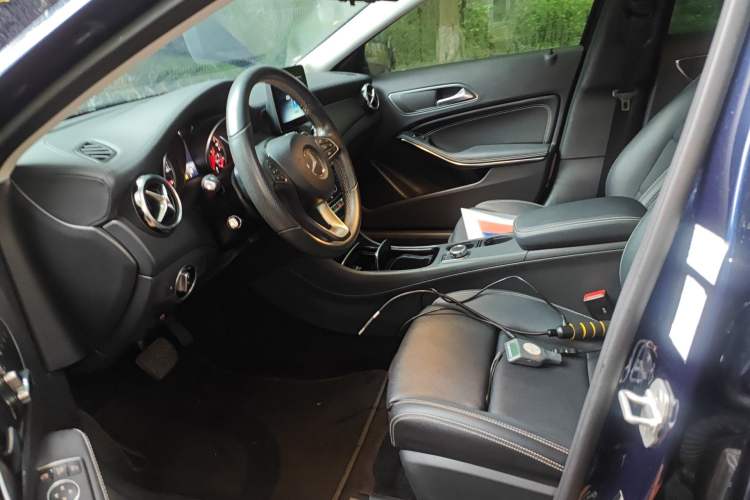 Used Mercedes-Benz GLA 2017 GLA 200 Fashion Model Left Front Seat