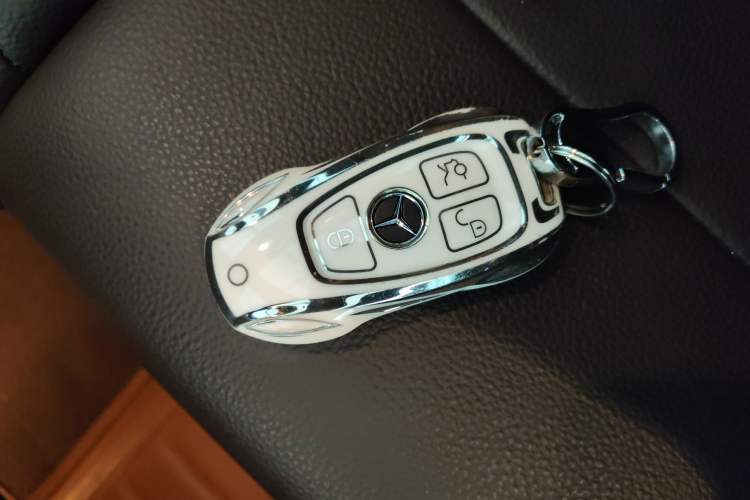 Used Mercedes-Benz GLE 2017 GLE 320 4MATIC Dynamic Model Vehicle Key