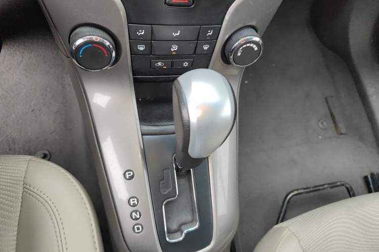 Used Chevrolet Cruze 2015 1.5L Classic SE AT
