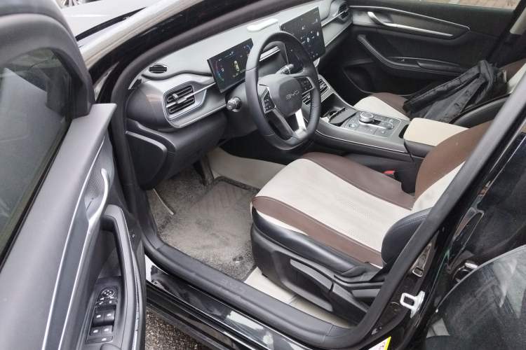 Used BYD Destroyer 05 2024 HONOR Edition DM-i 55KM Luxury Model Driver Seat