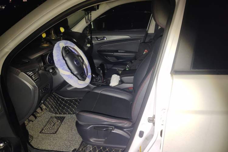 Used Changan CS75 2017 Shangkui Edition 1.5T Manual Fengxiang Model