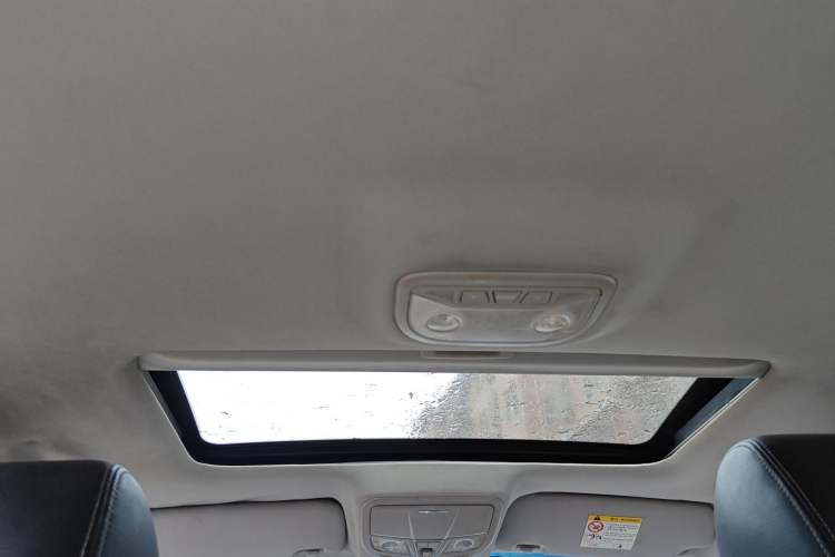 Used Geely Auto Emgrand 2016 Sedan 1.5L CVT Upward Version
