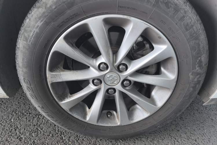 Used Buick GT 2019 15T Dual-Clutch Advanced Version China VI Standard Right Front Wheel Hub