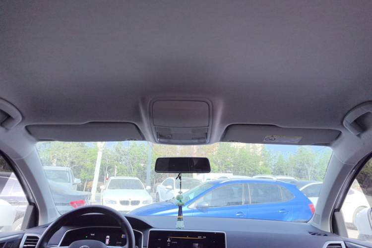 Used Volkswagen Tharu 2023 300TSI Two-Wheel-Drive Crescent Edition
