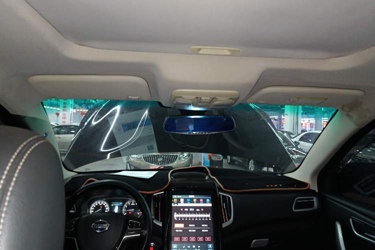 Used SWM X7 2016 1.5T Manual Luxury Edition 7 Seats
