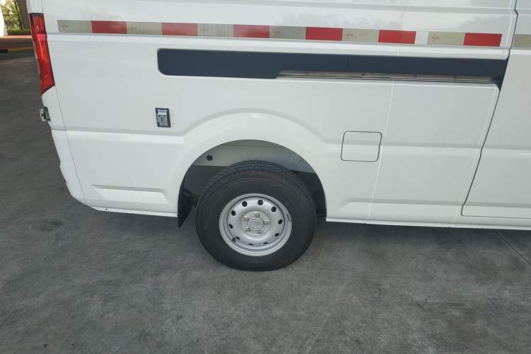Used Dongfeng Yufeng EM27 2024 EM27L Henan Lidong 41.472 kWh
