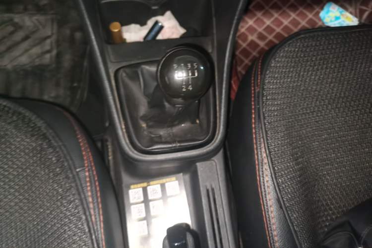 Used Volkswagen Santana 2015 1.4L Manual Fashion Edition Gear Lever