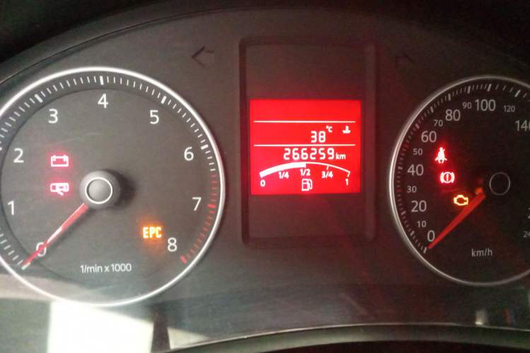 Used Volkswagen Bora 2012 1.6L Manual Fashion Edition
