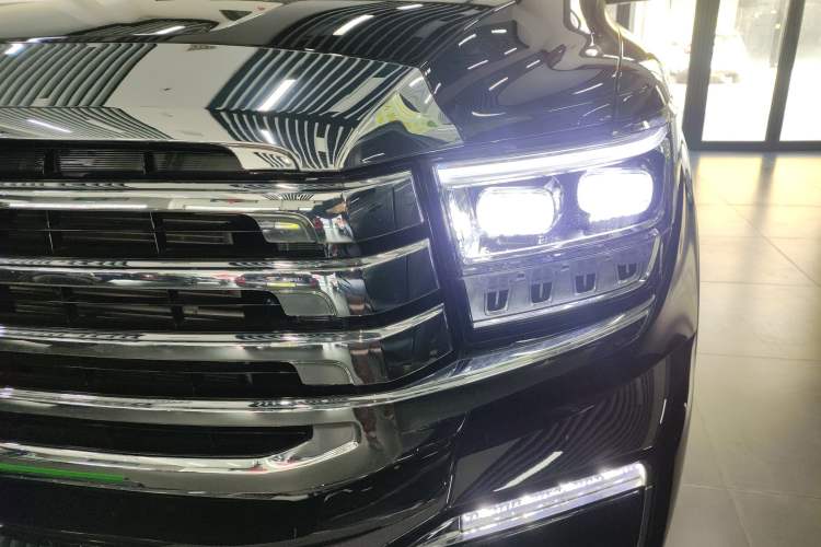 Used Tank 500 New Energy 2026 Model—Hi4-T Smart Enjoyment Version Left Front Headlight