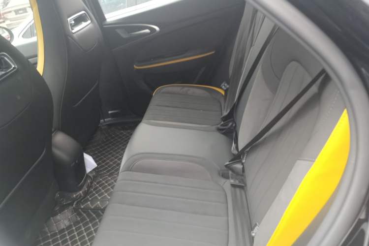 Used ORA Good Cat GT 2024 Mulan Edition 401 km Range Prestige Version 135 kW Left Rear Seat