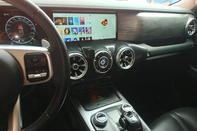 Used Tank 300 2021 Off-Road Edition 2.0T Conqueror Audio And AC Panel