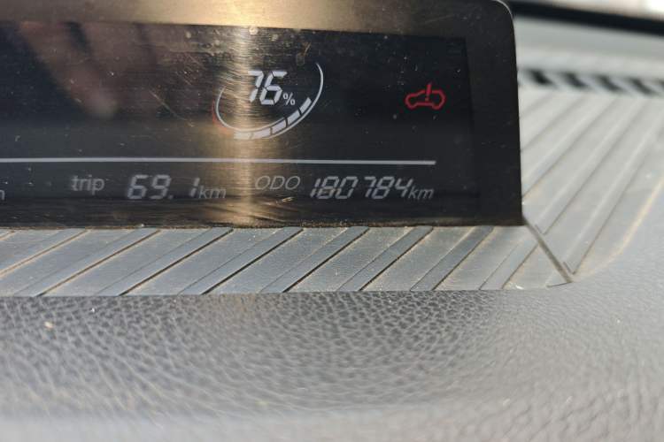 Used NETA V 2021 Long-Range Entertainment Edition Upgrade Model