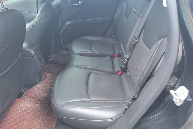 Used Jeep Compass 2017 200T Automatic Family Edition
