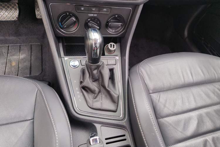 Used Volkswagen Lavida 2018 Classic 1.5L Automatic Comfort Edition China VI Standard