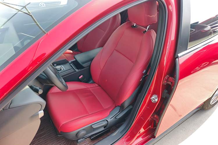 Used Mazda Mazda 3 Axela 2020 1.5L Automatic ZhiMei Edition
