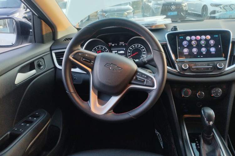 Used Chevrolet Monza 2019 Redline 320T Dual-Clutch Sporty Version China VI Standard Steering Wheel