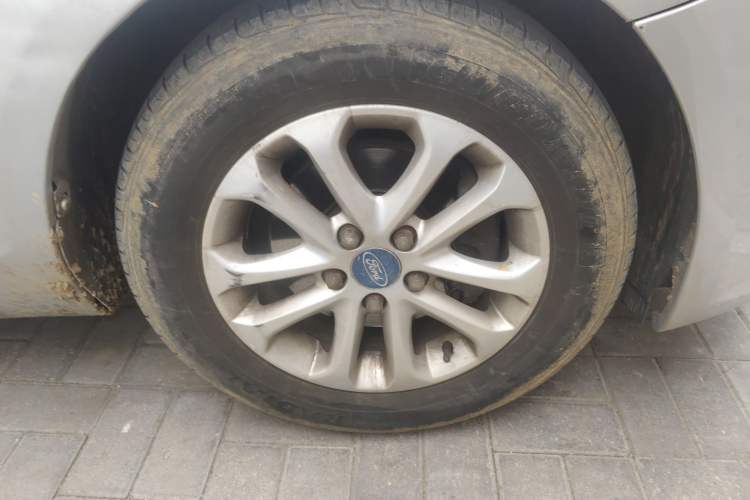 Used Ford Focus 2012 Hatchback Classic 1.8L Manual Base Model
