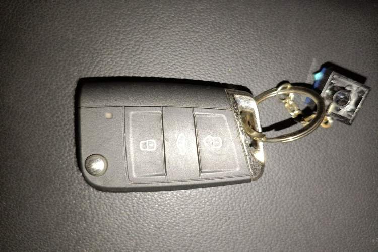 Used Volkswagen Tiguan L 2019 Revised 330TSI Automatic Two-Wheel Drive R-Line Flagship Edition China V Emission Standard