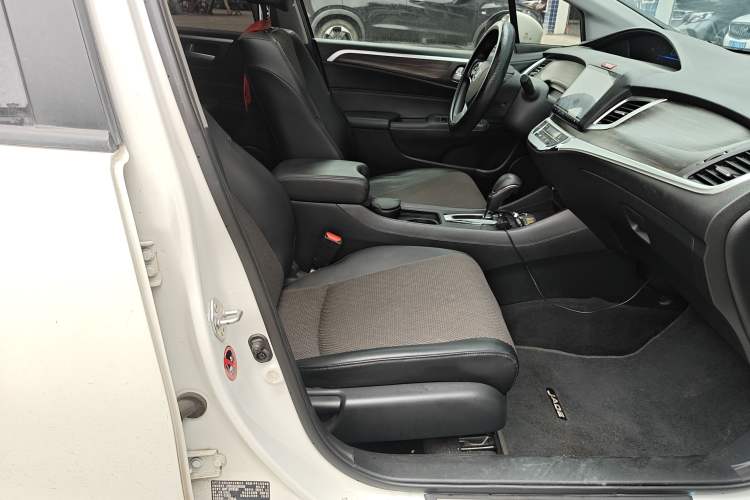 Used Honda Jade 2020 1.8L automatic Comfort version Right Front Seat