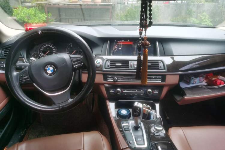 Used BMW 5 Series 2017 525Li Leading Model