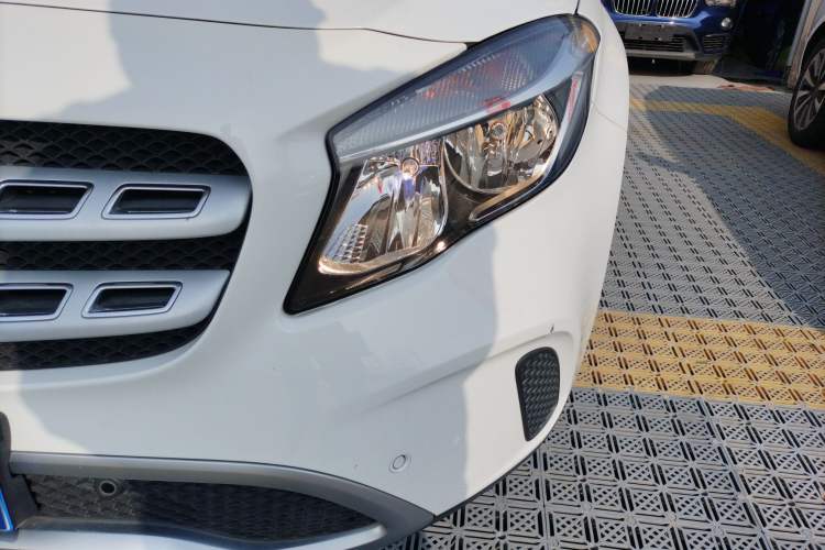 Used Mercedes-Benz GLA 2018 GLA 200 Sport Edition Left Front Headlight