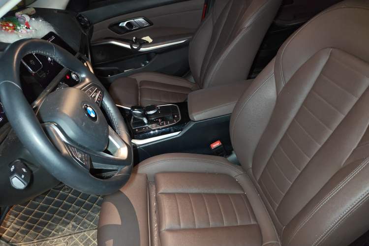 Used BMW 3 Series 2021 320i Sport Package
