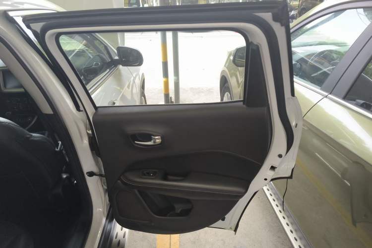 Used Jeep Compass 2017 200T Automatic Family Edition