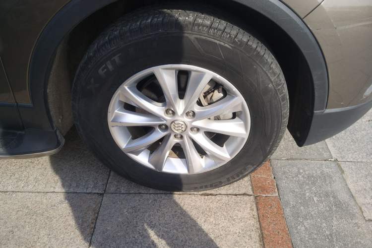 Used Buick Envision 2014 28T Four-Wheel Drive Elite Model
