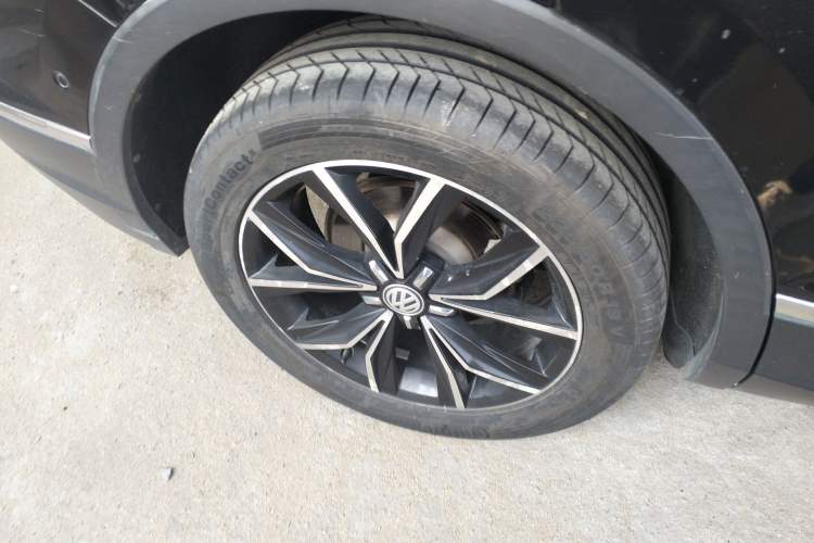 Used Volkswagen Tiguan L 2019 Revised 330TSI Automatic Two-Wheel Drive Smart & Luxury Edition China VI Standard Right Rear Wheel Hub