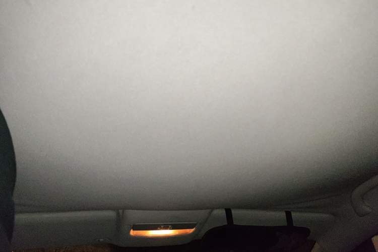 Used Volkswagen Polo 2011 1.6L Automatic ZhiShang Version Headliner