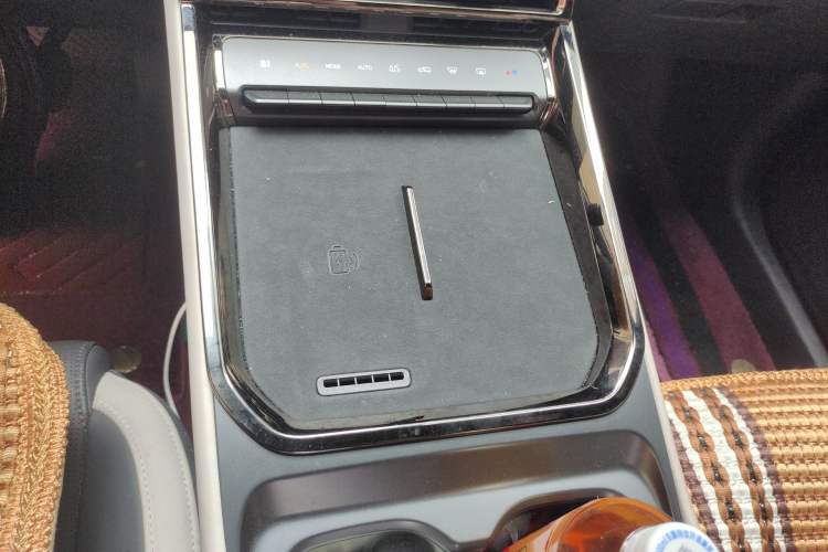 Used JETOUR Shanhai L6 2024 1.5TD DHT PRO