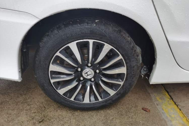 Used Honda Crider 2015 1.8L automatic comfort version Right Rear Wheel Hub