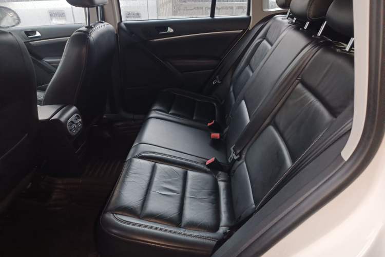 Used Volkswagen Tiguan L 2016 280TSI Automatic Two-Wheel Drive Silk Road Comfort Edition
