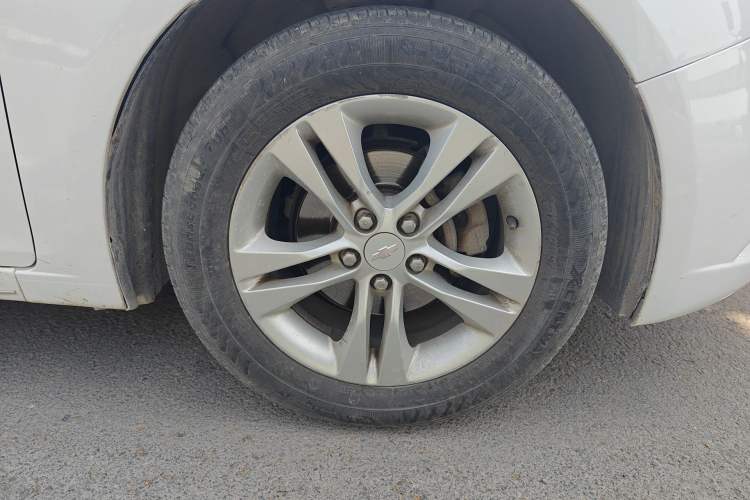 Used Chevrolet Cruze 2015 1.5L Classic SE MT