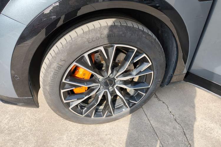 Used Zeekr 7X 2025 100 kWh Long-Range Rear-Wheel Drive with Intelligent Driving Features