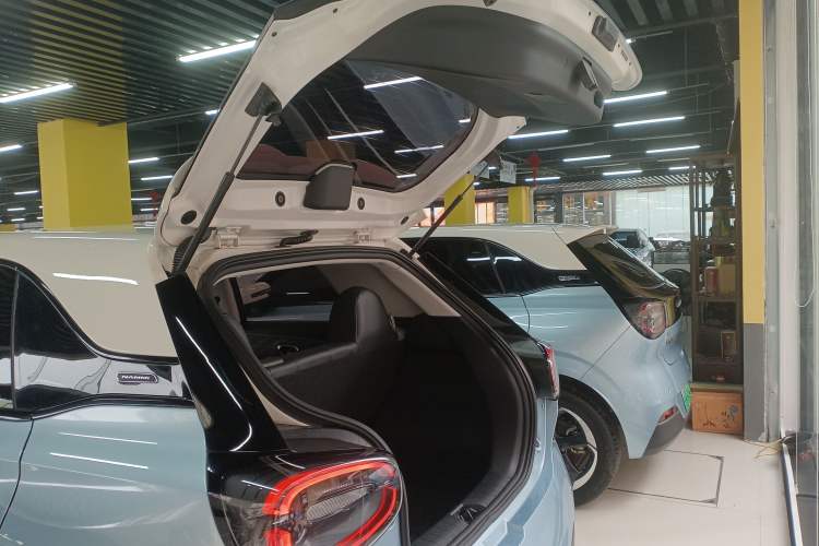 Used Dongfeng NAMMI 01 2024 430 Plus Smart+ Trunk