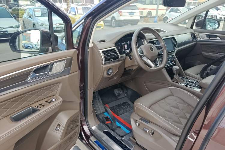 Used Volkswagen Viloran 2020 380TSI Prestige Edition
