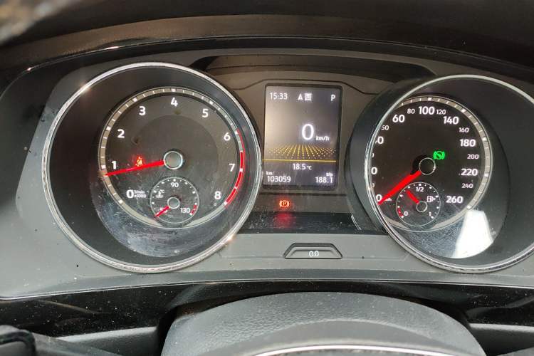 Used Volkswagen Tiguan L 2017 380TSI Automatic All-Wheel-Drive Luxury Edition Odometer Close Up