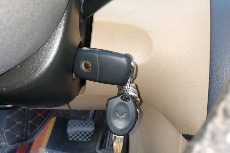 Used Volkswagen Touran 2011 1.4T DSG Zhiya Edition 5 Seats Vehicle Key