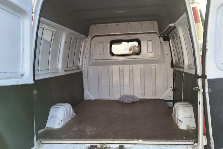 Used JMC Transit 2021 2.8T Space King Standard Version Short Wheelbase Mid-Height Roof 3-Seater Diesel Euro VI JX493